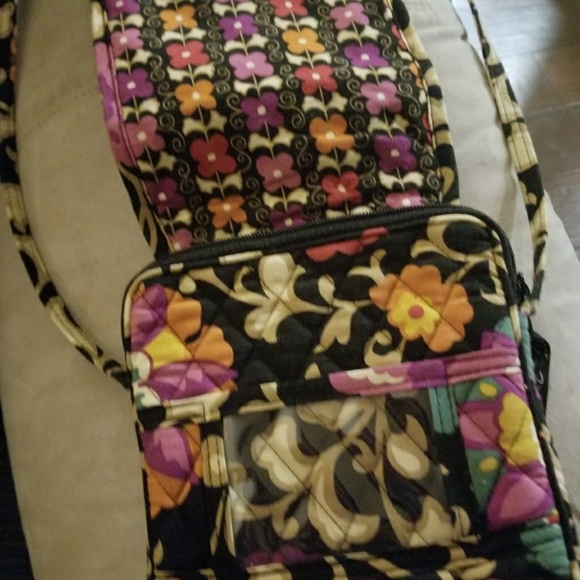 Vera bradley crossbody - Picture 4 of 4
